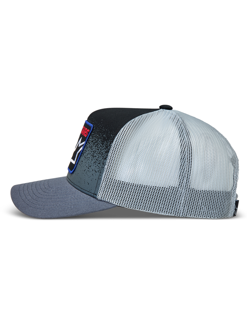Alpinestars Gravel Trucker cap, mørkegrå og sort mesh-kasket med buet skygge, twill-front med grusteksturprint, sportstøj.