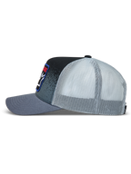 Alpinestars Gravel Trucker cap, mørkegrå og sort mesh-kasket med buet skygge, twill-front med grusteksturprint, sportstøj.