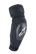 Alpinestars A-Impact Plasma Elite Shield albuebeskytter, sort med hvidt stjernelogo, TPU hård skal-beskyttelse med dobbelte justerbare stropper, mesh-ventilation, ergonomisk forbuet design, MTB mountainbike beskyttelsesudstyr