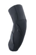Alpinestars A-Motion Plasma Pro knæbeskytter, sort, sideprofil med buet ergonomisk design, tekstureret frontpanel med tonalt stjernelogo, åndbart strækmesh og ripstop-materialer, letvægtsbeskyttelse til MTB- og trailkørsel