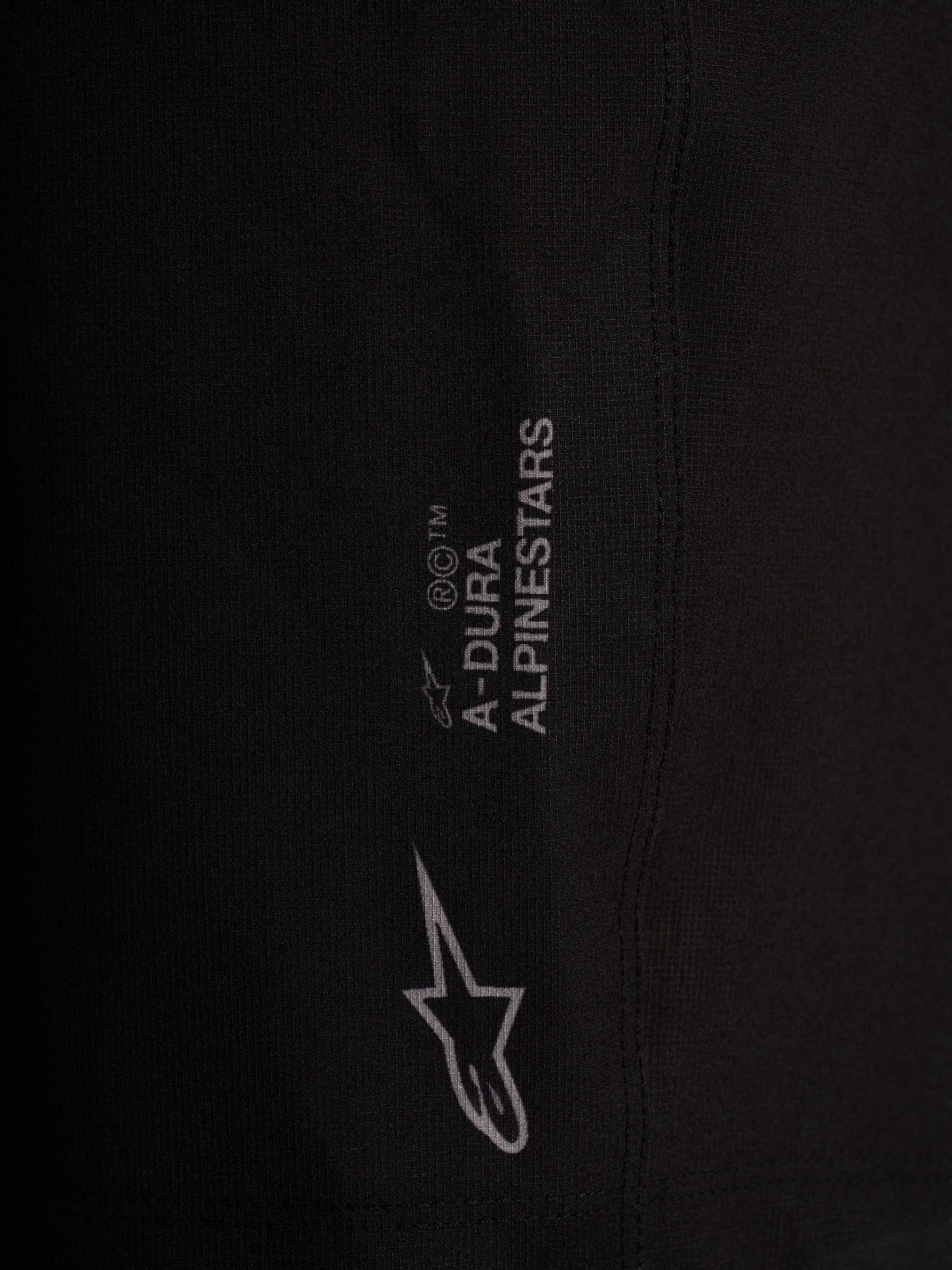 Sorte A-Dura Ride Liner Shorts med Alpinestars logodetaljer på teknisk 4-vejs strækstof.