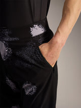 A-Dura Ride Shorts i Black Camo med lynlåslomme og slidstærkt 4-vejs strækstof til MTB.