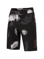 Alpinestars A-Dura Ride Shorts i Black Camo, slidstærke MTB-shorts med 4-vejs stræk og sikker skraldelukning.