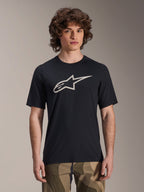 Alpinestars A-Dura Astar trøje, kortærmet MTB-trøje, sort med hvidt stjernelogo, båret med camouflagebukser, uformelt mountainbike-tøj, teknisk svedtransporterende materiale