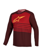 A-Dura Elite 2.0 langærmet MTB-trøje i bordeaux med gult Astars-logo, rødt brystpanel og ventileret polyester.