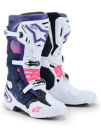 Alpinestars Tech 10 støvler, motocross-støvler, hvid, violet, mørkeblå og pink fluo, med et tredobbelt spændelukningssystem, mørkeblå og lilla paneler og stærke lyserøde detaljer på stropperne og logoerne, professionelt fodtøj til off-road racing