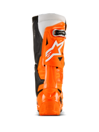 Alpinestars Tech 10 Enduro støvler, set bagfra, Orange Fluo Sort Hvid, vibrant orange TPU-beskyttelsesskal, hvidt Alpinestars-logo, sorte sidepaneler og specialiseret hælbeskyttelse til off-road kørsel