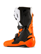 Alpinestars Tech 10 Enduro støvler, orange fluo, sort og hvid, højtydende motocross- og off-road-fodtøj med et tredobbelt spændelukkesystem, beskyttende TPU-paneler og en specialiseret Enduro-sål med dobbelt sammensætning for øget greb.