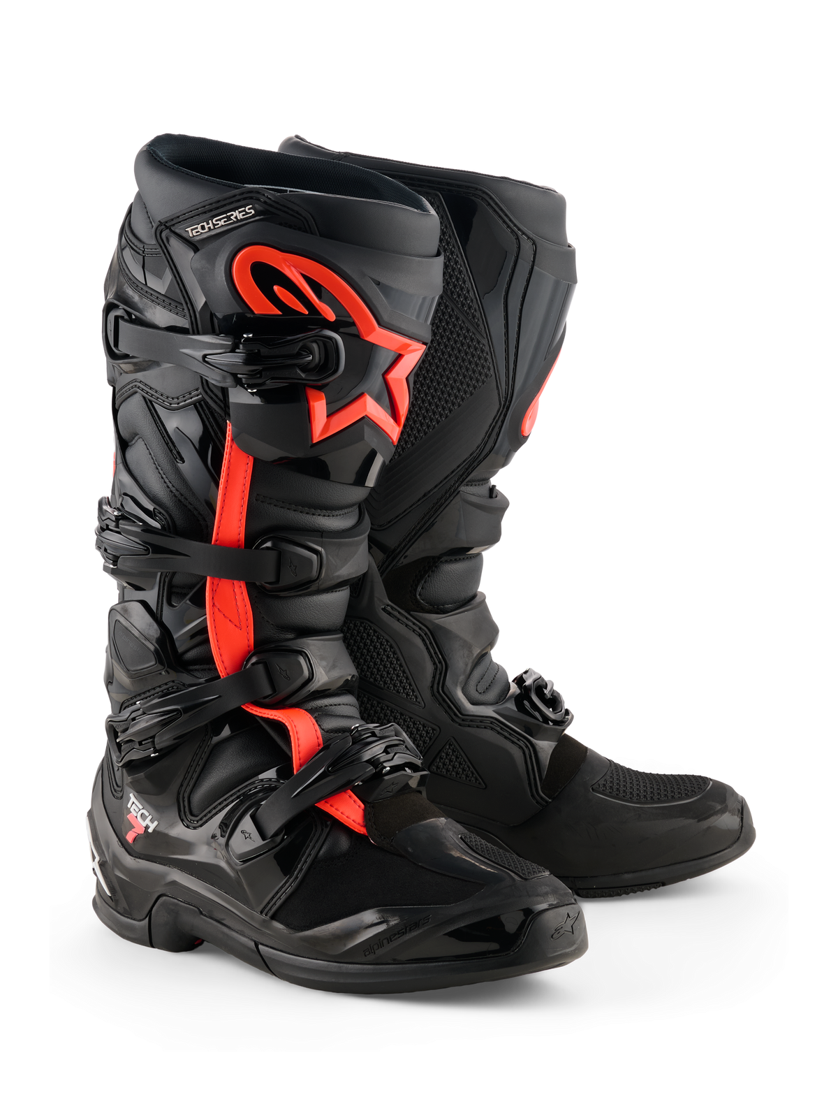 Alpinestars Tech 7 støvler, motocross-støvler, sort og rød fluo, med fire sorte spænder, TPU-skinneplade og rødt Alpinestars-stjerne-logo på siden, robust off-road-design