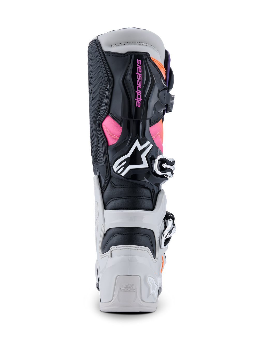 Alpinestars Tech 7 støvler, motocross-støvler, sort, lysgrå, orange fluo og magenta, set bagfra viser TPU-hæl- og lægbeskyttere, pink Alpinestars-branding, hvidt logo og et holdbart spændesystem