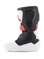 Alpinestars Youth Tech 3S støvler, motocross-støvler, hvid, sort og klar rød, set fra siden, med holdbare TPU-beskyttelsespaneler og overdel i mikrofiber, hvid sål og tå med sort lægdel og klare røde detaljer, beskyttende off-road-fodtøj til unge ryttere