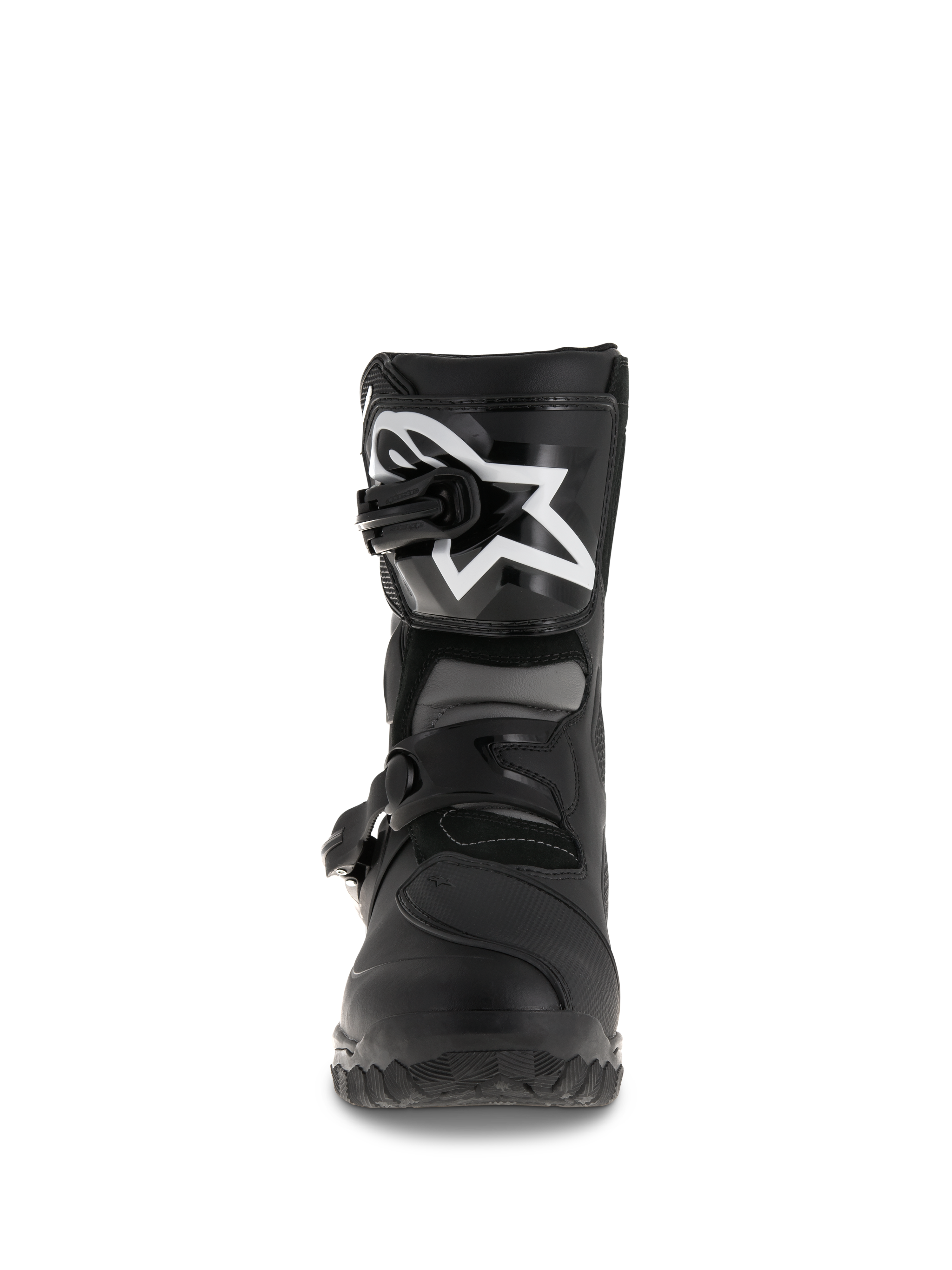 Alpinestars Belize Drystar® støvler, adventure touring motorcykelstøvler, sort, set forfra med TPU skinnebensplade med stort hvidt logo, dobbelt spændelukningssystem og robust vulkaniseret ydersål