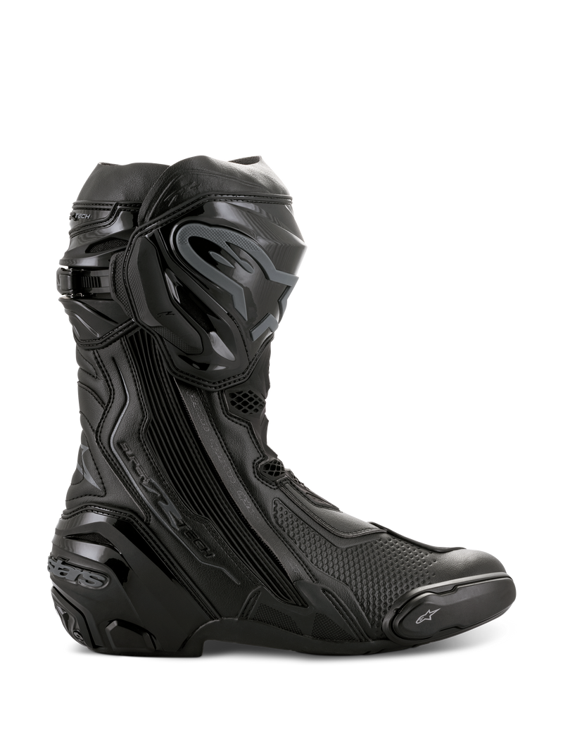 Alpinestars Supertech R støvler, højtydende motorcykelracingstøvler, helt sorte, sideprofil der viser TPU-skinnebensbeskytter, udskiftelig tåslider og forstærket hæl, professionelt baneklart design
