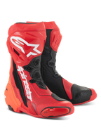 Alpinestars Supertech R Vented-støvler, lys rød og sort, højtydende motorcykelracerstøvler med omfattende perforeringer, hvidt A-star-logo på skinnebenet og holdbare TPU-beskyttelsespaneler