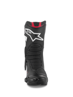 Alpinestars SMX-6 V3 støvler, performance motorcykelstøvler, sort hvid og rød grafik, set forfra med et stort hvidt Astar-logo på skinnebenet, røde detaljer øverst og flex-zoner med mesh-tekstur til bane- og gadekørsel