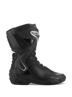Alpinestars Stella SMX-6 V3 støvler, motorcykelracingstøvler til damer, sort og hvid, profilvisning fra siden med TPU-ankelstøtte og skinnebensbeskyttere, åndbare mesh-paneler, hvidt Alpinestars-logo på fronten, udviklet til performance på bane og gade