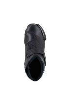 Alpinestars Stella SMX-1 R V2 damestøvler, lavskåret performance-motorcykelstøvle i sort, set oppefra, der viser fodåbning, vristrem og tekstureret TPU-gearskifteplade, strømlinet mikrofiberkonstruktion