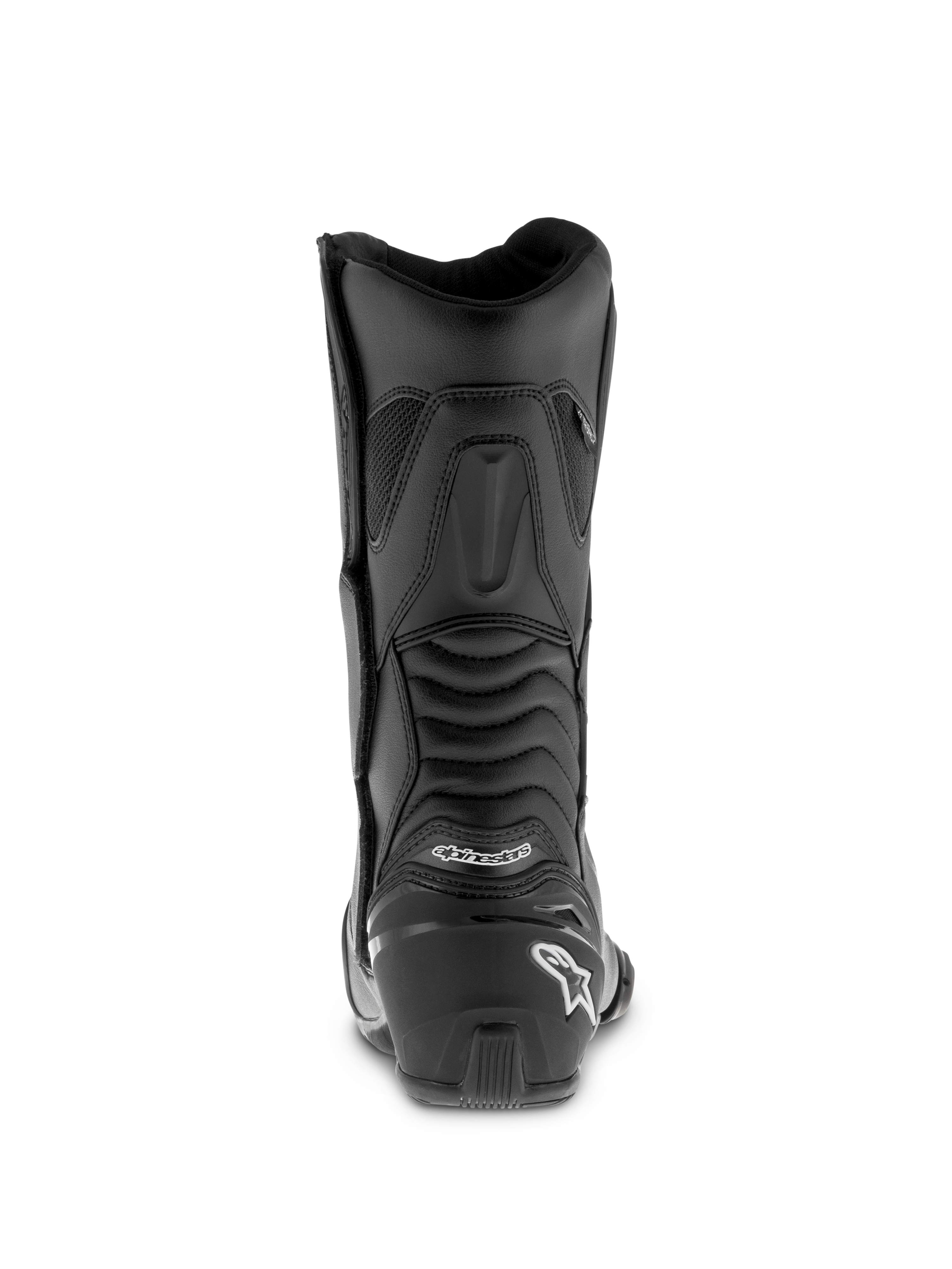 Alpinestars SMX S Waterproof-støvler, sorte motorcykelstøvler, set bagfra med forstærket hælkappe og hvidt logo, ribbede harmonika-flexpaneler for ankelmobilitet, holdbar mikrofiberkonstruktion til sport-touring.