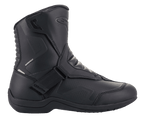 Alpinestars Ridge V2 Waterproof Boot, sidevisning af sort Tech Touring motorcykelstøvle, holdbar mikrofiberkonstruktion med perforerede paneler, bred lukning med velcrorem, harmonika-flexzoner ved anklen, strømlinet vandtæt design til landevejskørsel i al slags vejr