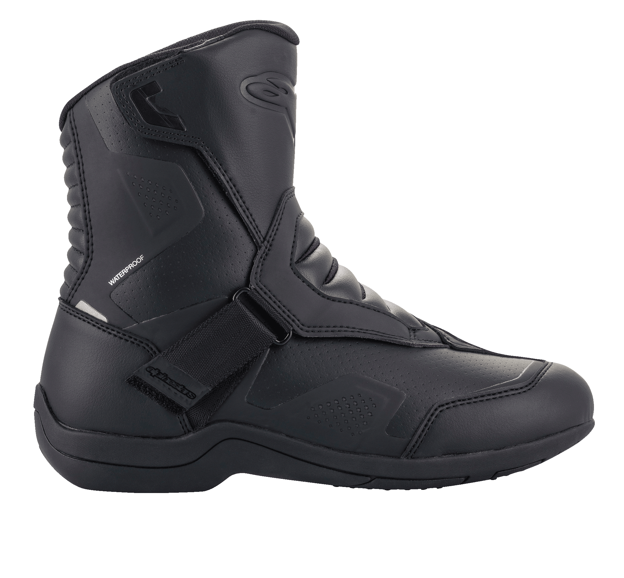 Alpinestars Ridge V2 Waterproof Boot, sidevisning af sort Tech Touring motorcykelstøvle, holdbar mikrofiberkonstruktion med perforerede paneler, bred lukning med velcrorem, harmonika-flexzoner ved anklen, strømlinet vandtæt design til landevejskørsel i al slags vejr