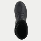 Alpinestars Origin Drystar® støvler, sort, set fra oven, der viser den syntetiske gearskiftepude og forreste harmonikaflekszone, holdbar mikrofiberkonstruktion, vandtætte touring- og adventure motorcykelstøvler