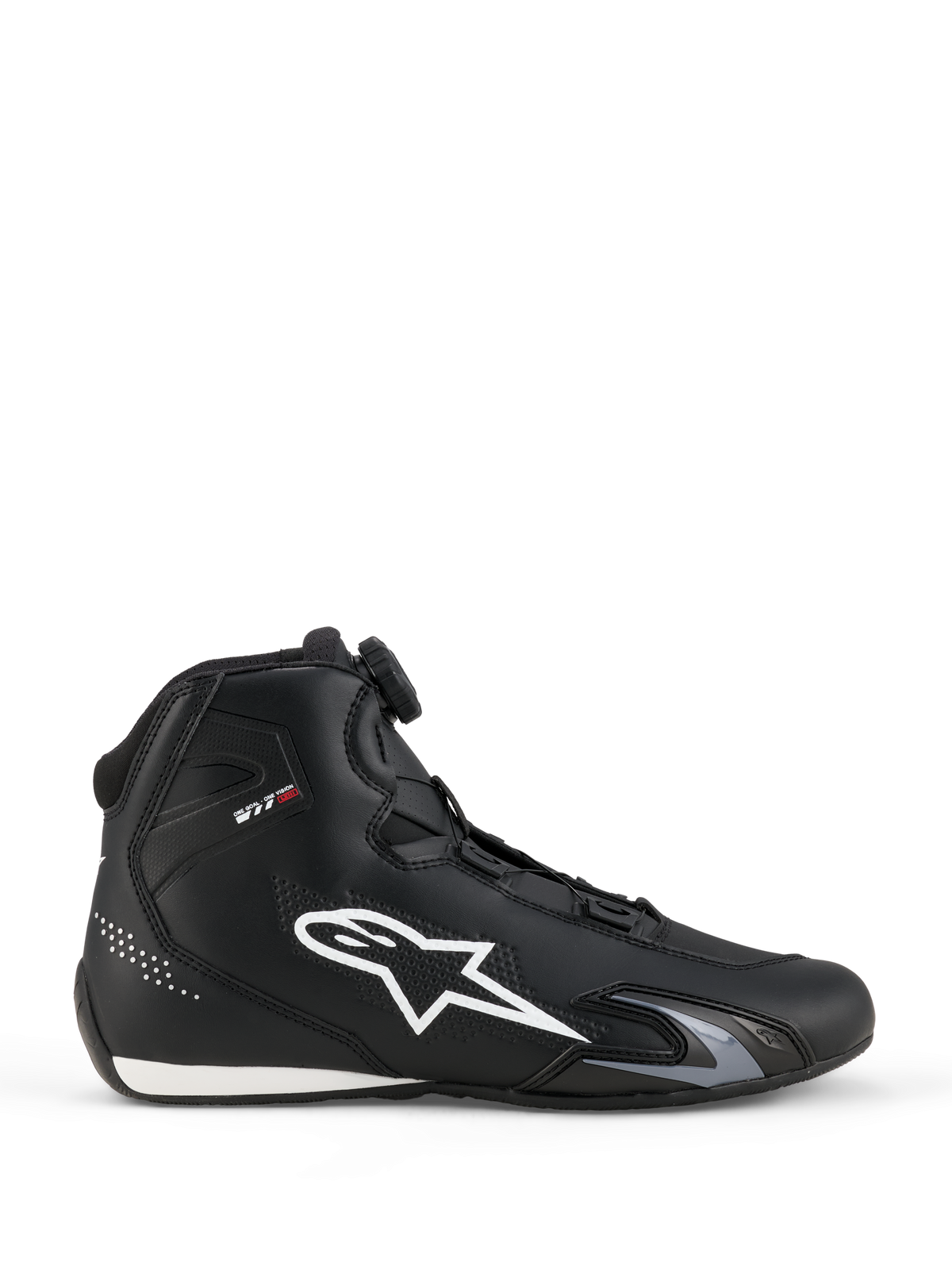 Alpinestars Celer sko, motorcykelsko, sort og hvid, lateral sideprofil med stort hvidt stjerne-logo, Rotor Closure System-drejeknap til pasformjustering og strømlinet sport-performance-silhuet