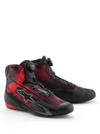 Alpinestars Celer Superair sko, sportsmotorcykelsko, sort og klar rød, med Alpinestars Rotor-lukningssystem og åndbar airflow-tekstiloverdel, strømlinet design med TPU-forstærkninger og tekstureret grebssål