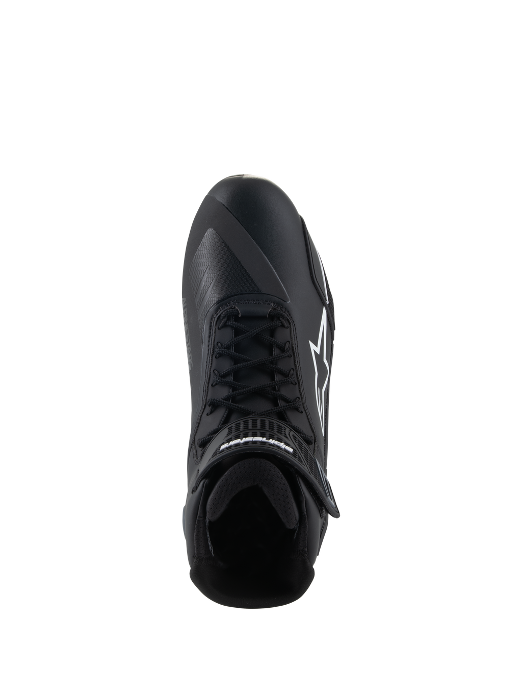Alpinestars Faster-4 sko, køresko til motorcykel, sort og hvid, set oppefra, viser snørebåndslukning, ankelrem med velcro og hvidt Alpinestars-logo på siden