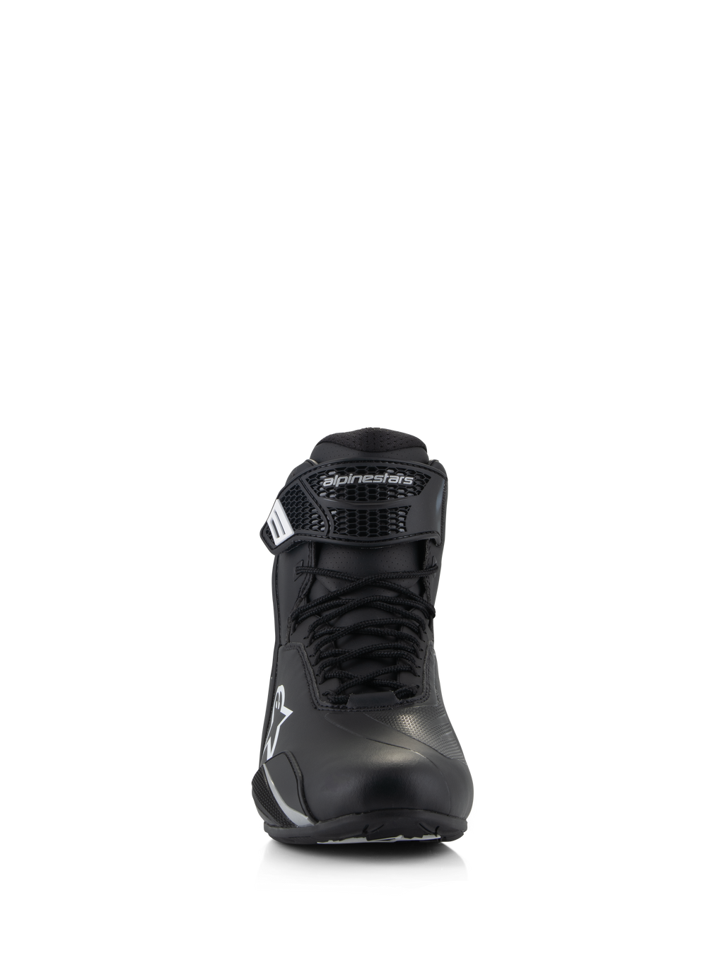 Alpinestars Stella Faster-4 sko, køresko til damer, sort, set forfra, med snørelukning og justerbar velcrorem med Alpinestars-logo, teknisk fodtøj til landevejskørsel med letvægts mikrofiberkonstruktion