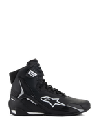Alpinestars Stella Faster-4 sko, motorcykelsko til damer, sort og hvid, høj model med Astars-logo og ankelrem, sideprofil