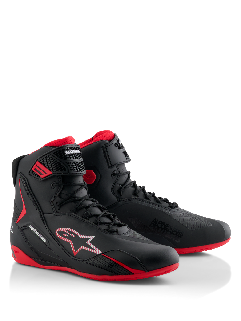 Alpinestars Honda Faster-4 sko, motorcykelkøresko, sort og rød, strømlinet high-top design med snørelukning og ankelrem, røde såler, Alpinestars- og Honda-branding