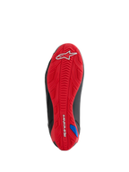 Alpinestars Honda Faster-4 sko, set fra sålen, klar rød tekstureret gummiydersål, hvidt Alpinestars-logo på hælen og tekstlogo på svangen, integreret grebsmønster til motorcykelkørsel, sorte sideaccenter