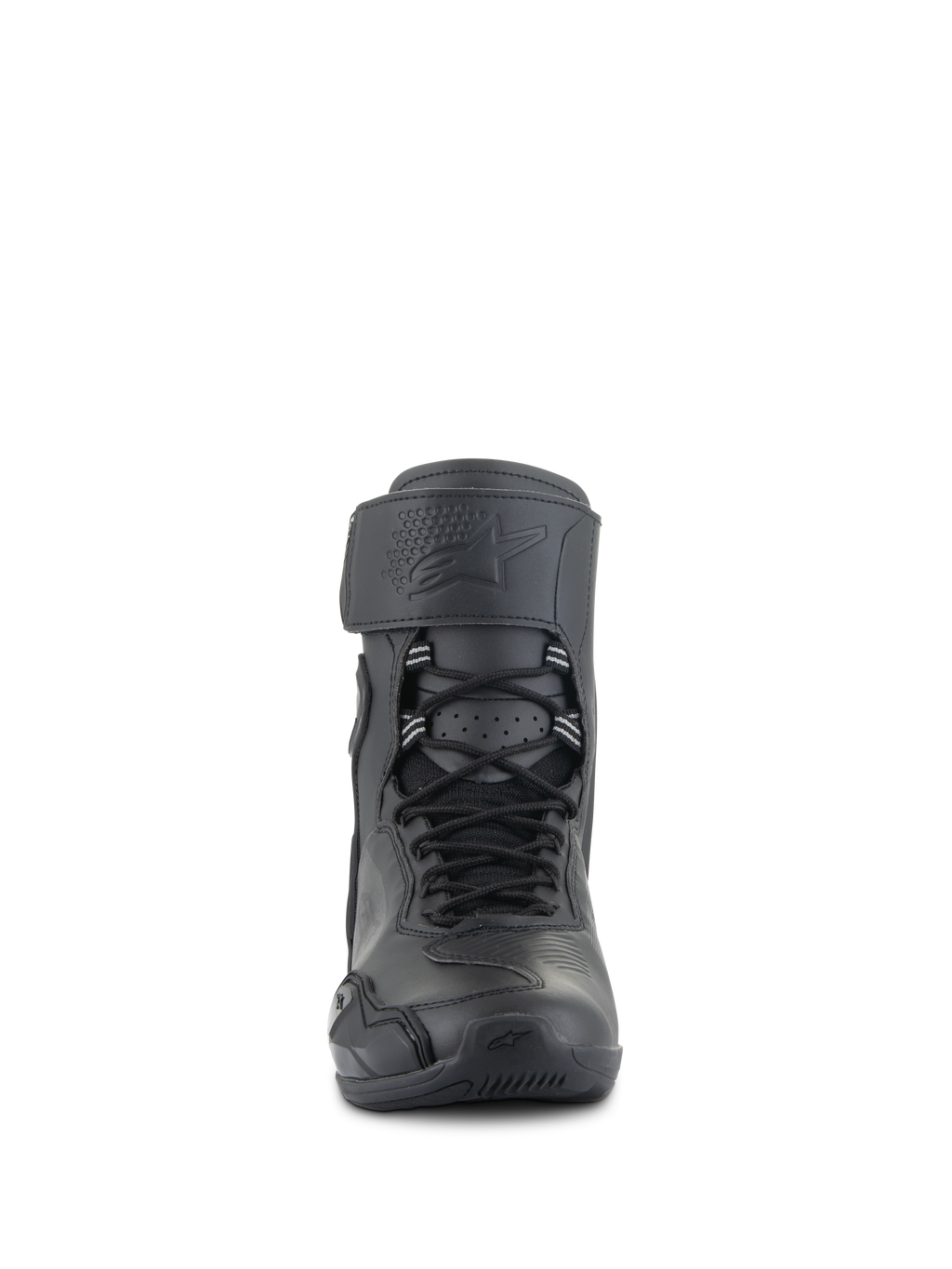 Alpinestars Superfaster køresko, Sort Sort, set forfra af høj motorcykelsko med speed lace-system, bred øverste rem med præget logo og strømlinet beskyttende design