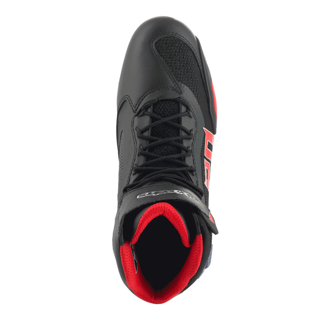 Alpinestars FQ20 Faster-3 Rideknit® sko, køresko til motorcykel, sort med klare røde og blå detaljer, set oppefra med åndbart Rideknit® mesh, snøresystem og polstret rødt interiør