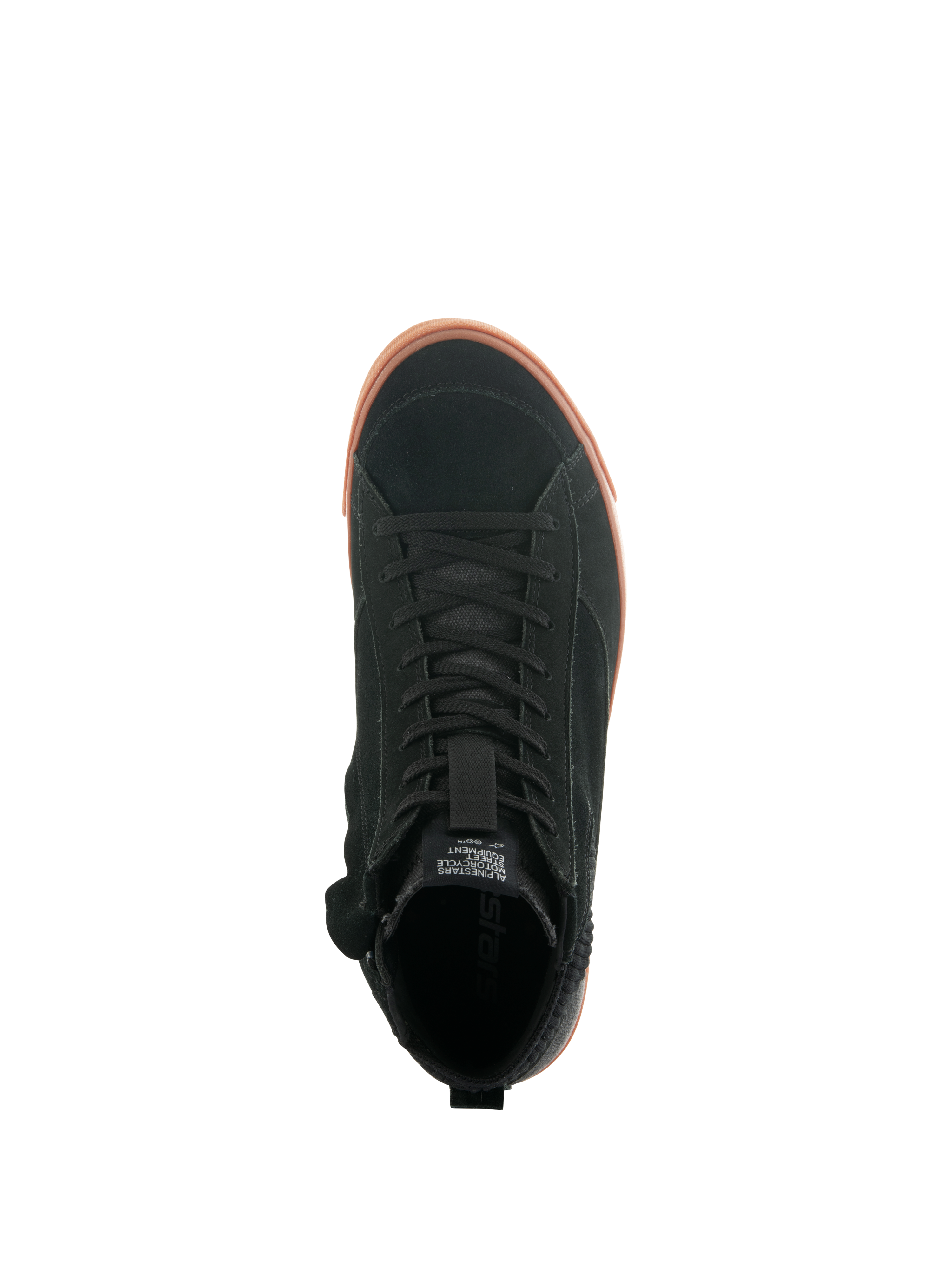 Alpinestars Stated sko, urban motorcykelsko set oppefra, sort overdel i ruskind med gummifarvet vulkaniseret sål, minimalistisk skate-inspireret design, klassiske snørebånd og gadesneaker-stil