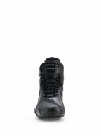 Alpinestars Faster-4 Drystar® sko, motorcykel køresko, sort og Cool Gray, set forfra med snørelukning og justerbar velcrorem med Alpinestars-branding, strømlinet vandtæt design til sportskørsel