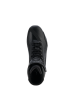 Alpinestars Faster-4 Drystar® sko, Black Cool Gray, motorcykelsko set ovenfra, med snørelukning og velcro-ankelrem, sømløs mikrofiberkonstruktion med Drystar®-branding, slank atletisk profil til beskyttende landevejskørsel.