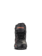 Alpinestars Faster-3 Drystar® sko, sort og rød fluo, set forfra, vandtæt motorcykelsko med mikrofiber-chassis, snøredesign med velcro-ankelrem, fluorescerende logo-branding