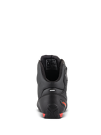 Alpinestars Faster-3 Drystar® sko, motorcykelsko, set bagfra med fokus på hæl og ankel, sort mikrofiber med fluorøde detaljer, refleksstribe for synlighed, sportsinspireret beskyttende fodtøj til vej- og bybrug.