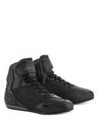 Alpinestars Faster-3 Drystar® køresko, motorcykel-køresko, sort og Cool Gray, high-top design med snørelukning og velcro-ankelrem, strømlinet mikrofiber-chassis med beskyttelsespaneler, vandtæt fodtøj til vejkørsel