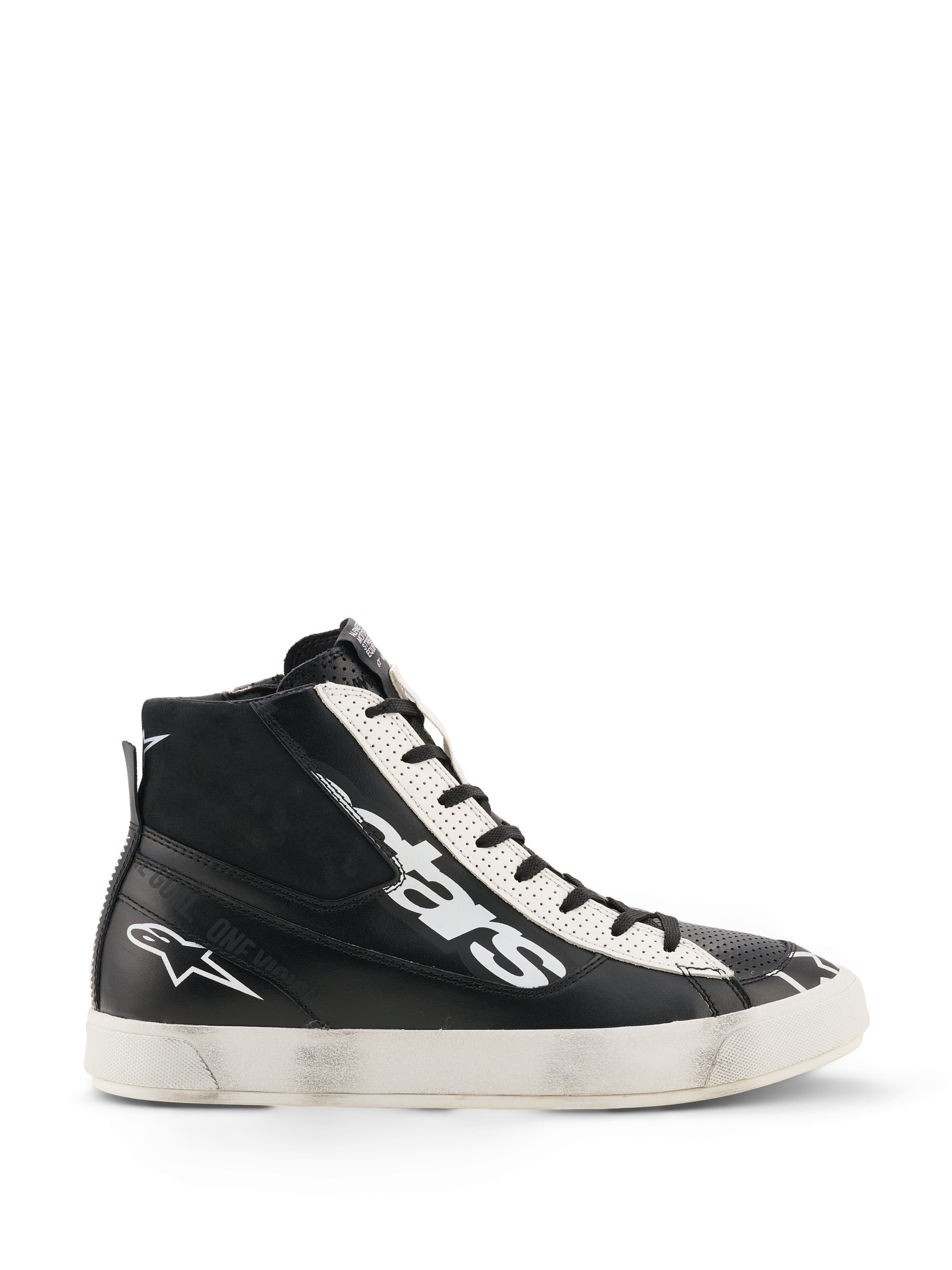 Alpinestars Stated Flair sko, urbane motorcykelsko, sort og hvid, high-top læderkonstruktion med stort hvidt logo på siden, hvidt perforeret snørepanel, sidelynlås og en hvid gummisål med vintage slidt patina