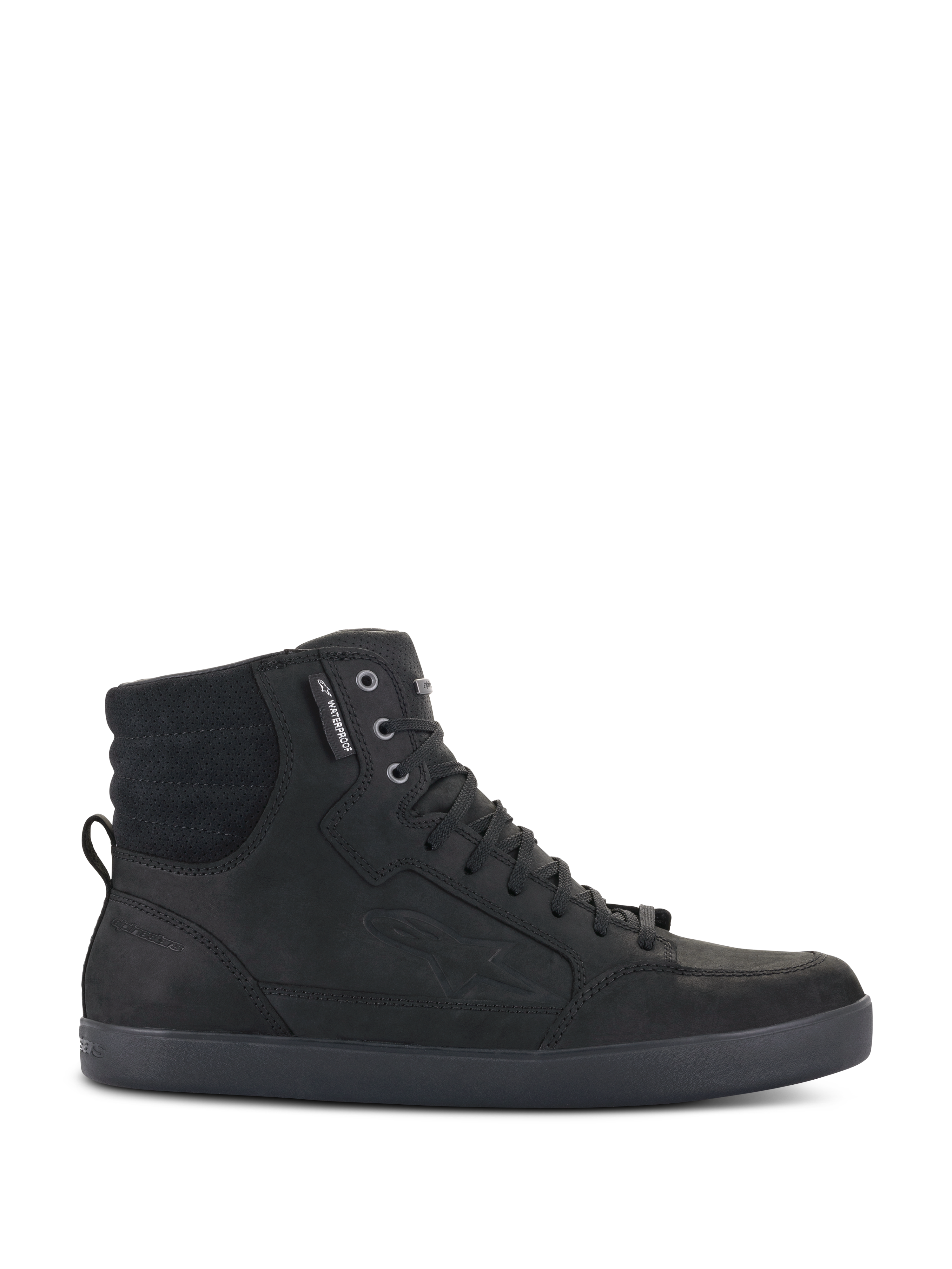 Alpinestars J-6 Waterproof Shoe, sort højhalset urban motorcykel-sneaker, sideprofil, førsteklasses læderkonstruktion, snørelukning og polstret ankelkrave