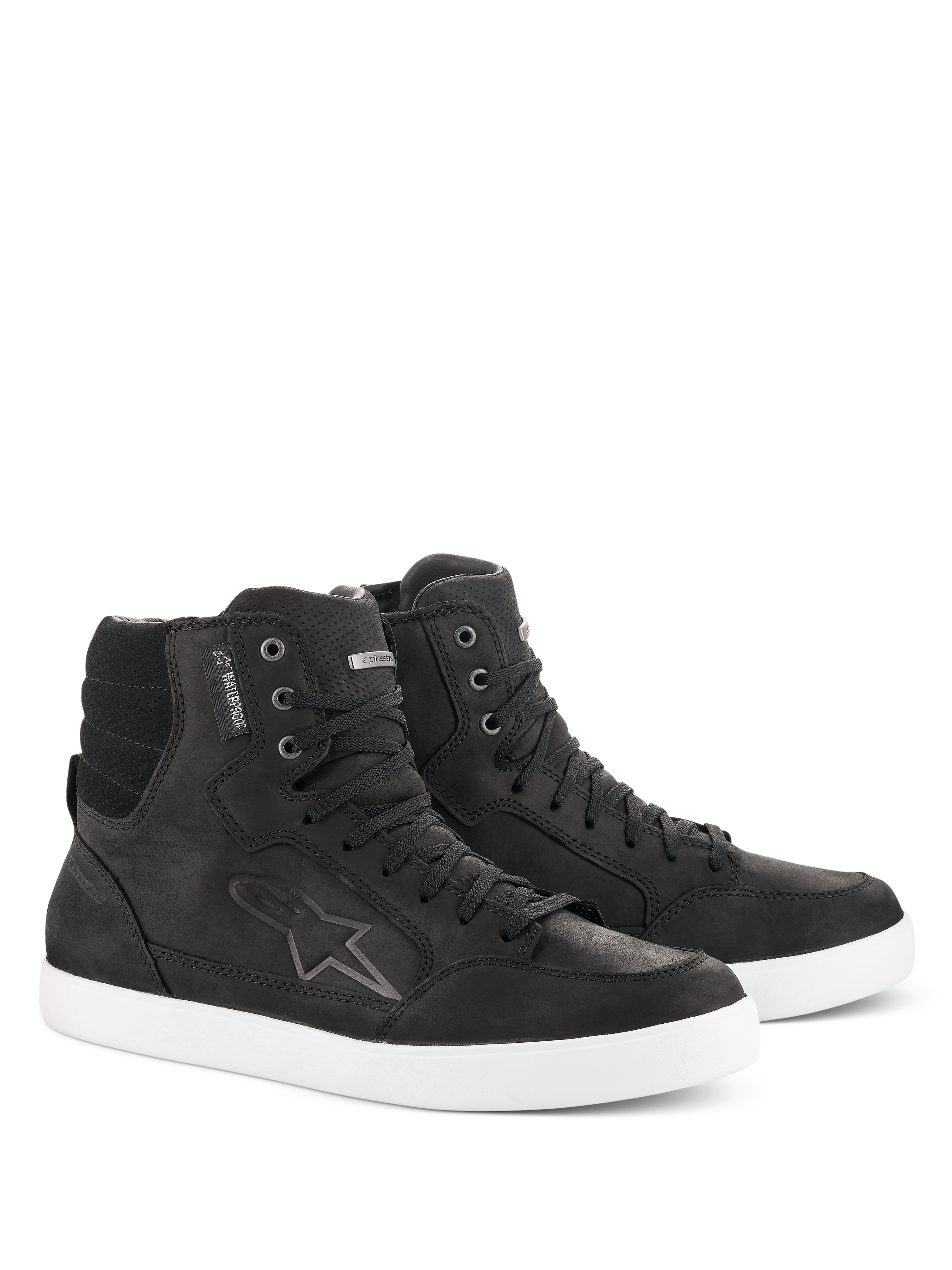 Alpinestars J-6 Waterproof sko, motorcykelsko, sort og hvid, high-top sneakerdesign, førsteklasses læder med snørelukning, hvid gummisål, med Astar-logo og vandtæt mærke, urban casual-stil til landevejskørsel
