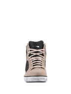 Alpinestars J-6 Waterproof-sko i Black Flint White, set forfra, førsteklasses motorcykelsko i læder i sneaker-stil med beige snørebånd, perforeret sort pløs og hvid sål med distressed look.