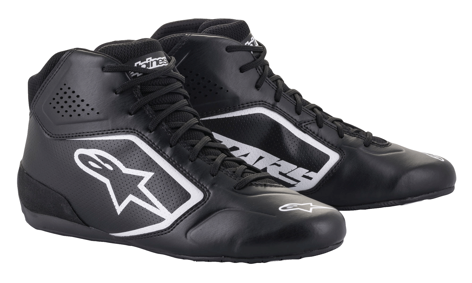 Alpinestars Tech-1 K Start V2 sko, karting-racersko, sort med hvidt Alpinestars-logo, høj ankel-design med perforerede mikrofiberpaneler og flade racersåler, strømlinet motorsportsinspireret look