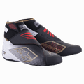 Alpinestars Tech-1 KZ V2 sko, karting-racersko, sort, hvid og guld med røde detaljer, med sømløs strikket overdel og dobbelt remlukning, beskyttende tåkappe, guldstjerne-logo, høj ankelstøtte til præcis karting-ydeevne