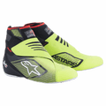 Alpinestars Tech-1 KZ V2 sko, karting-racingsko, sort og neongul, med sømløs strikket overdel, dobbelt velcrolukning, hvidt Alpinestars stjernelogo, sort 3D-printgrafik, høj ankelkrave med røde detaljer, tynd hvid sål, specialiseret motorsport fodtøj