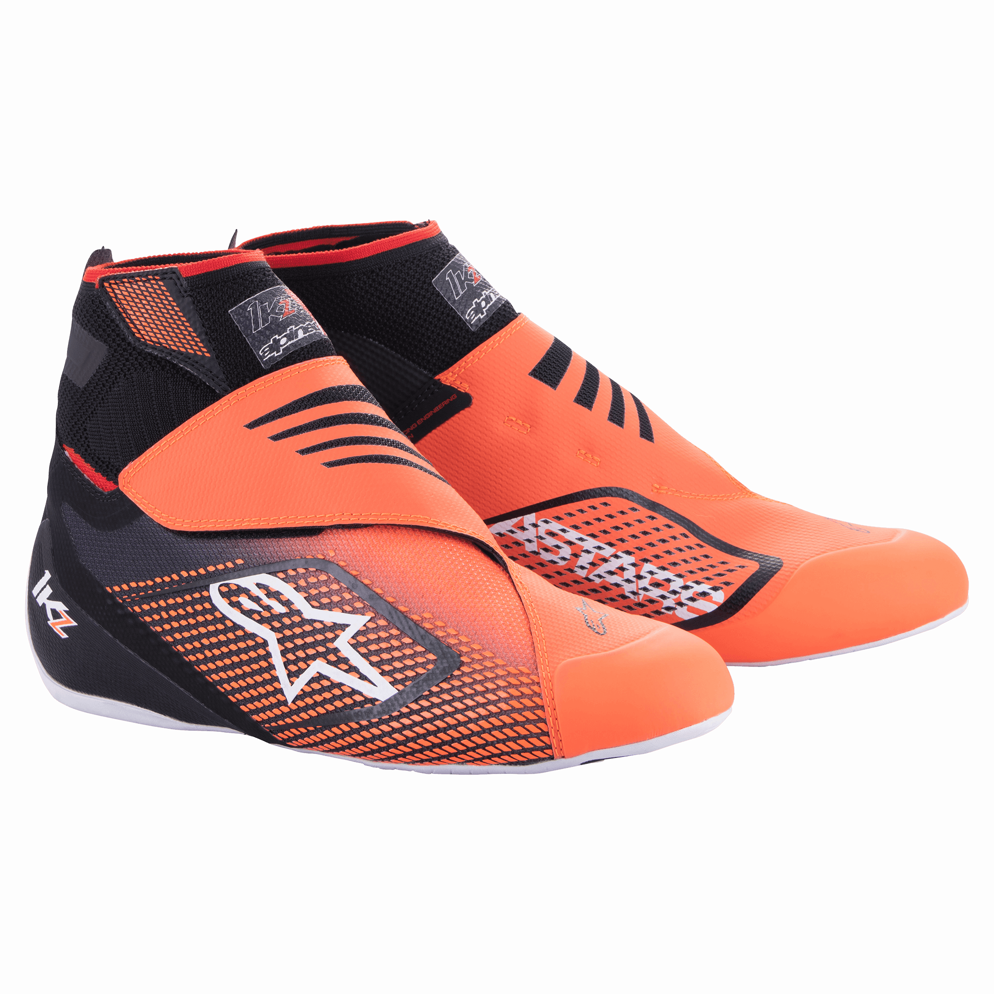 Alpinestars Tech-1 KZ V2-sko, karting-sko, sort og orange fluo, high-top design med strikket overdel og hvidt Astars-logo, sorte mesh-paneler, teksturerede overlays, tynde hvide såler, dobbelt velcrolukning, aerodynamisk performance-fodtøj