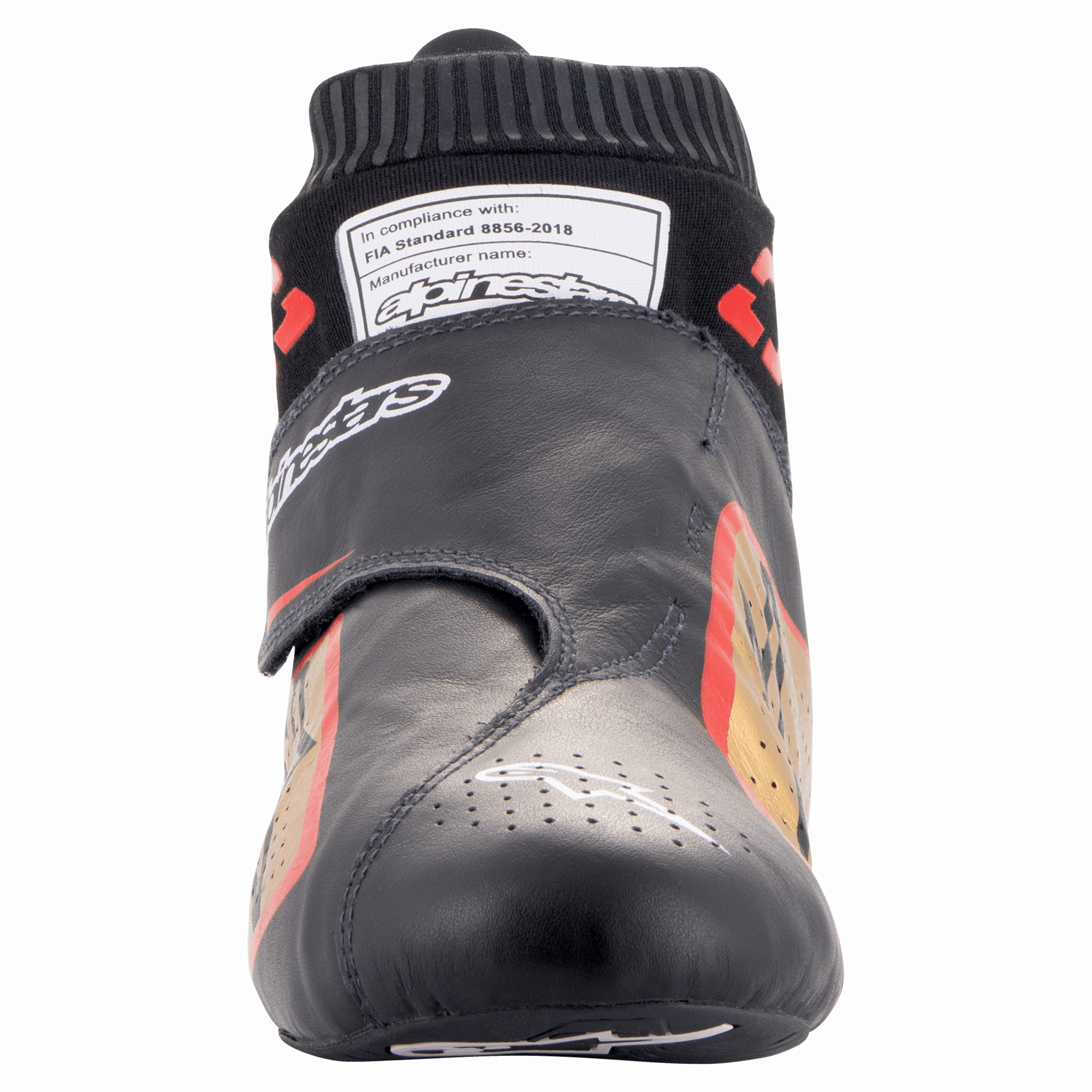 Alpinestars Supermono V2 sko FIA, auto køresko, sort, guld og rød, set forfra, strømlinet læderoverdel i ét stykke, perforeret tå og brandsikker sokkekrave med FIA 8856-2018 homologeringslabel
