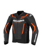 Alpinestars GP Force V2 læderjakke, motorcykel sportsjakke, sort og rød fluo, med hvid Alpinestars-branding og iøjnefaldende orange-røde detaljer, professionel læderkonstruktion med sportspasform